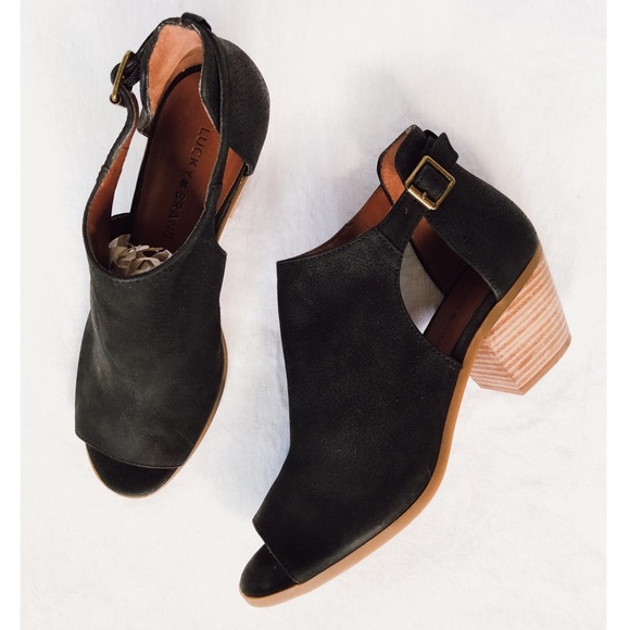 most comfortable flat boots